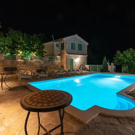 Вилла Pristinus *