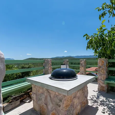 Pristinus Villa *