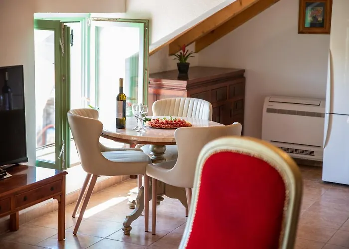 וילה Pristinus Krstatice