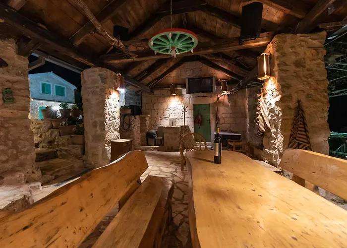 Pristinus וילה Krstatice