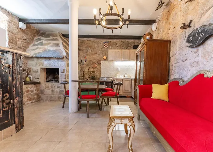 וילה Pristinus Krstatice